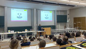 GirlsDay 2025 am FB Physik: Prof. Katharina Franke; Physik macht Spaß