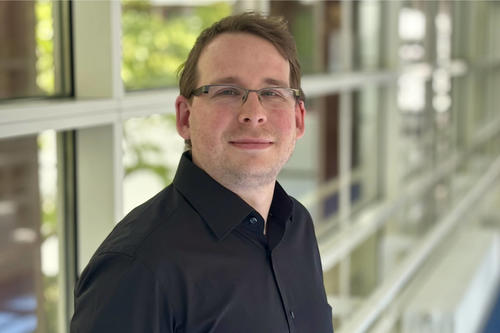 Dr. Oliver Gueckstock