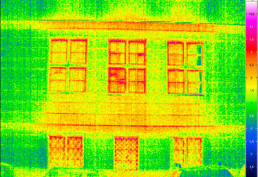 Abb. 8: Fenster Klassenzimmer mit Wärmeverlust (mitte)