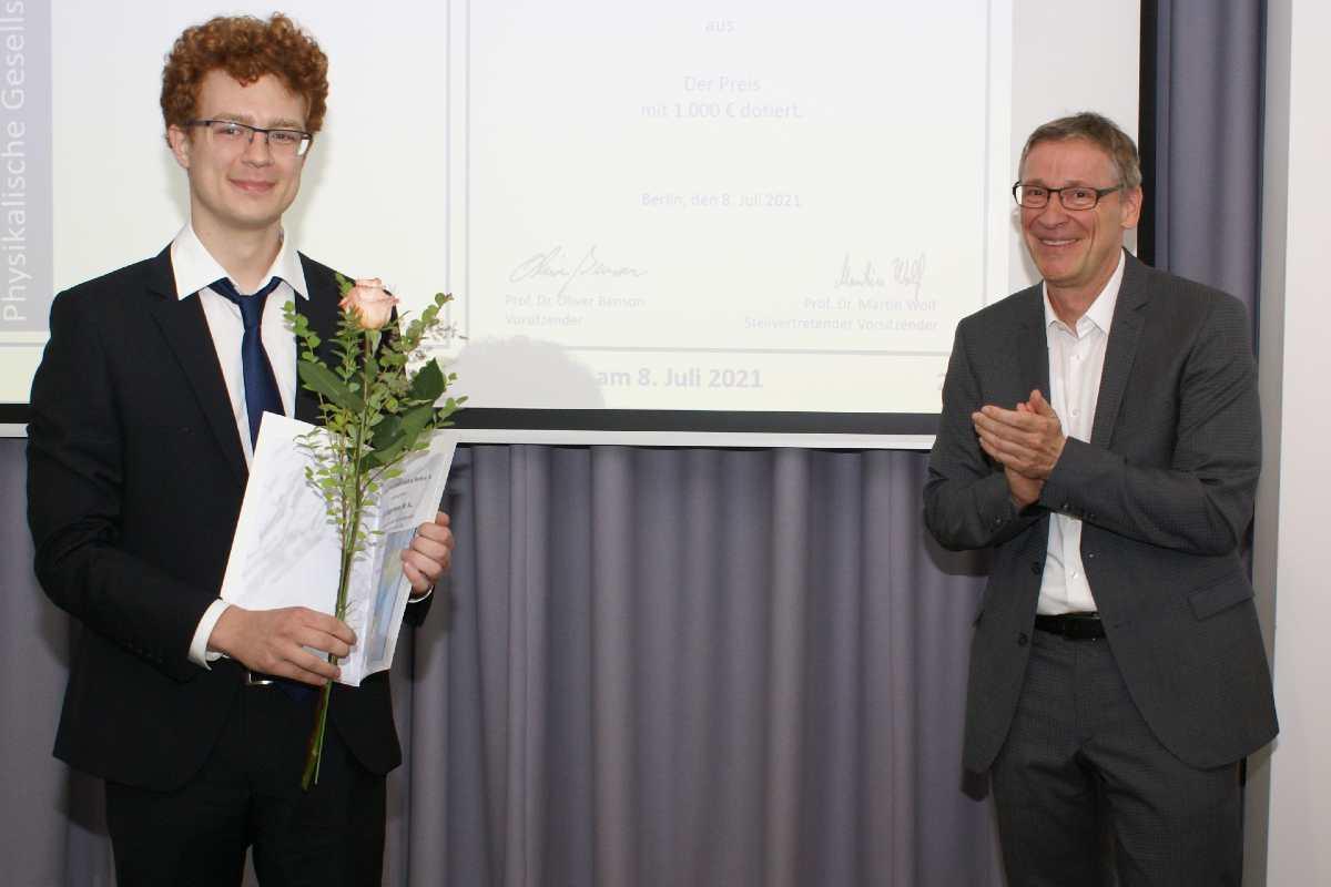 Nils Niggemann und Prof. Dr. Oliver Benson